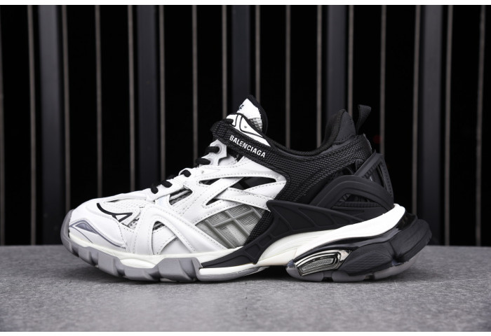 Ba*len*cia*ga track trainer