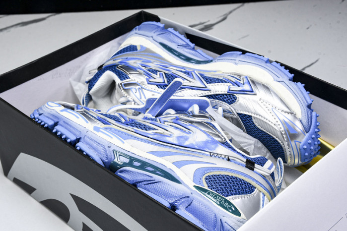 C/O​ SNEAKERS CO-025