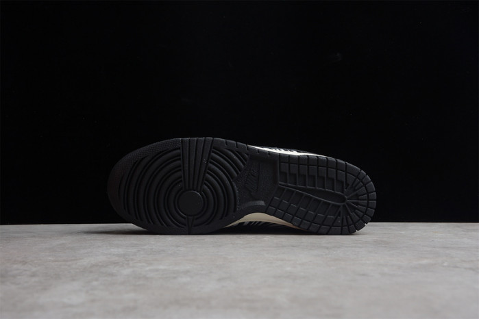 nike sb dunk low og qs quartersnacks zebra dm3510-001