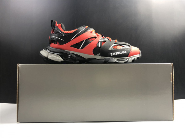 balenga track sneaker red and black