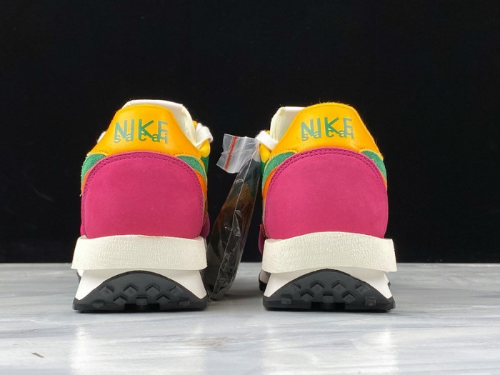nike ld waffle sacai pine green bv0073-301