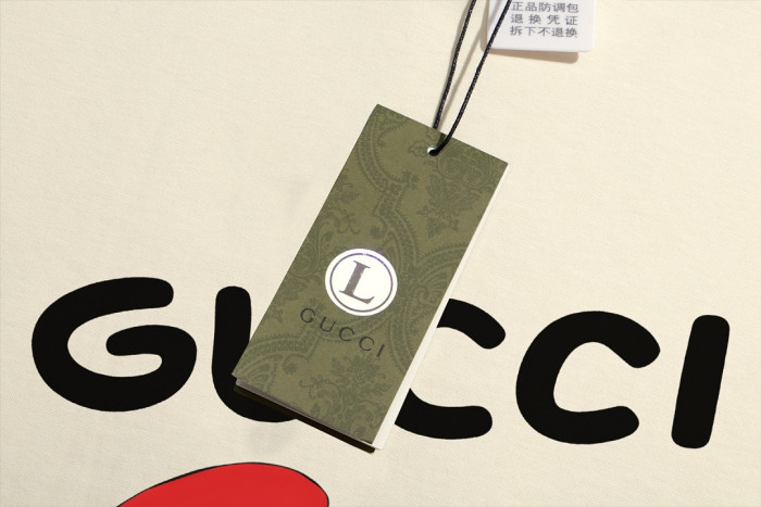 G*UCCI CLOTHES GICS-026