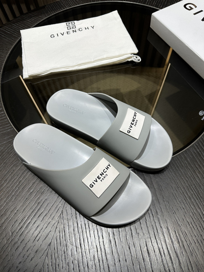 G*IVENCH*Y SLIDE GSE-003