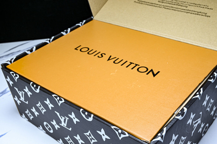 LVT SNEAKERS LVSRS-0135