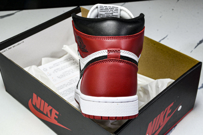 Air Jordan 1 High Retro 555088-125