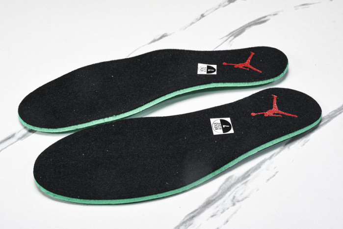 Air Jordan 4 “Remastered” FQ7939-003