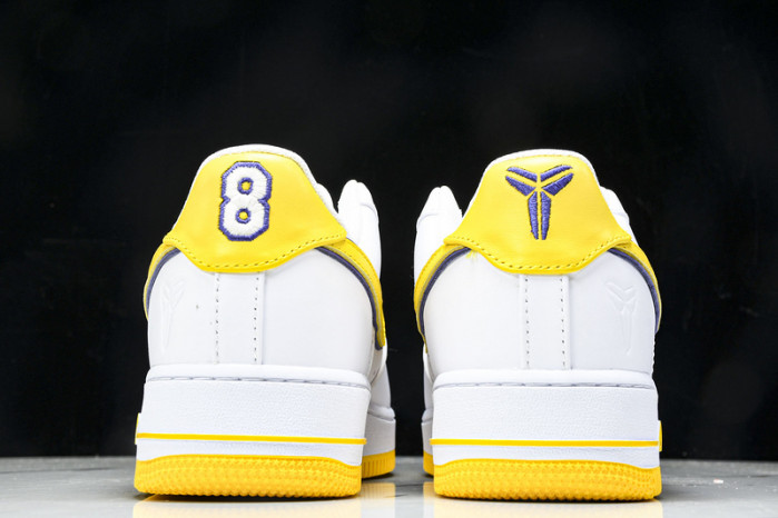 Nike Air Force 1 x Kobe Retro FZ1151-100