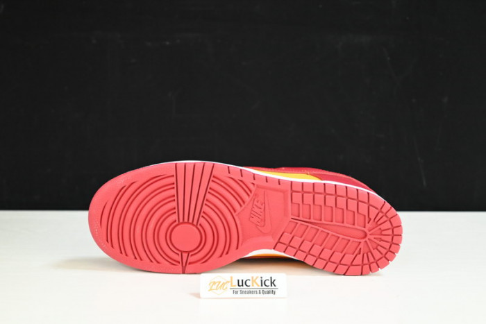 nike dunk low midas gold   dd1391-701