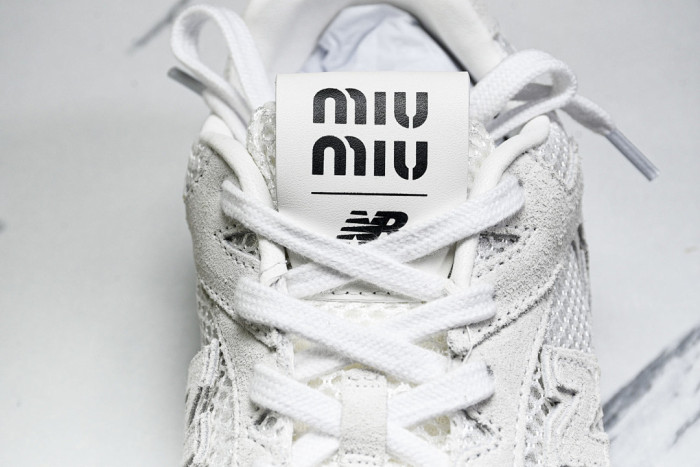 New Balance x Mi­uMi­u 530 MM-004
