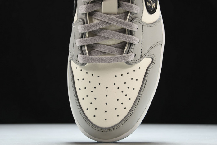 Air Jordan 1 Low CN8606-002
