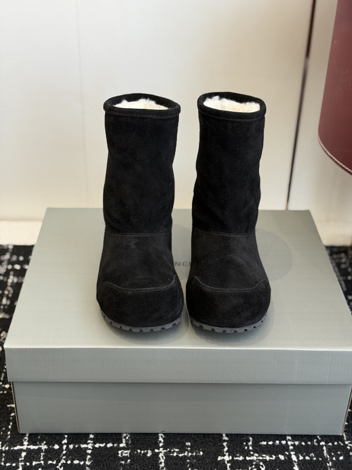 B*ALE*NGA BOOT BSB-051