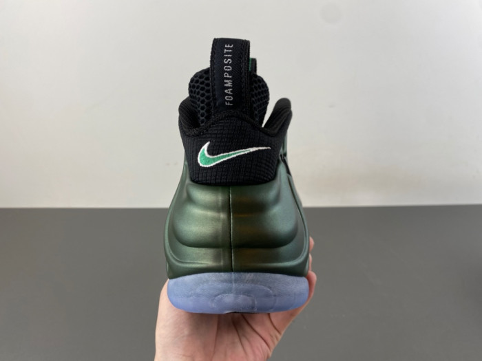 Nike Air Foamposite One “Pine Green” HF0794-300