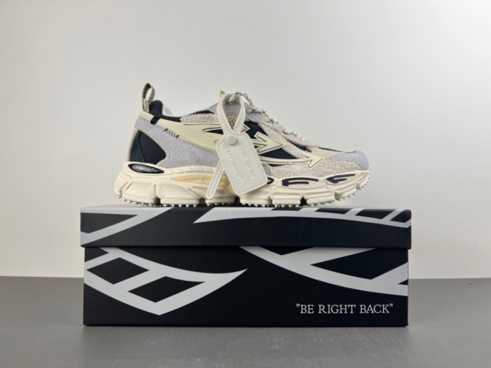 C/O​ SNEAKERS CO-051