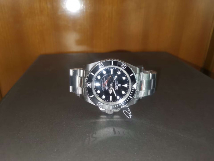 WATCH-010