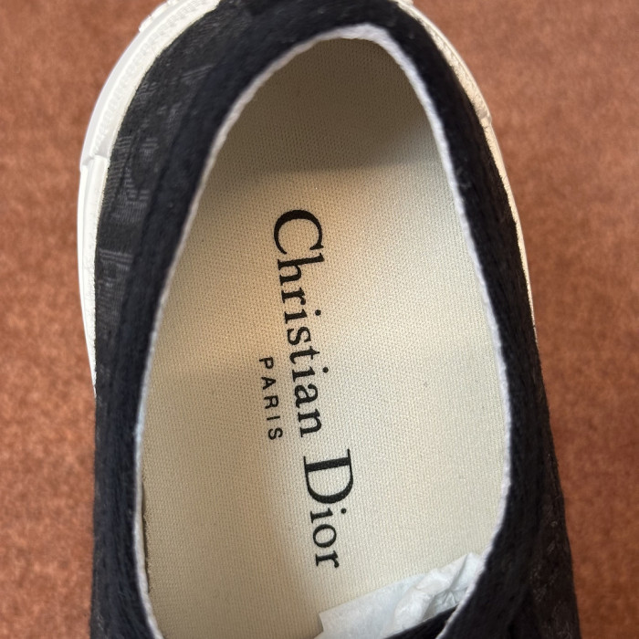 D*R WALK