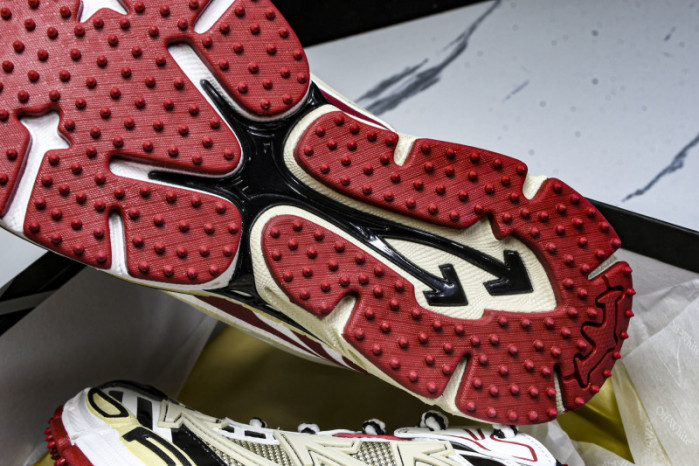C/O​ SNEAKERS CO-039