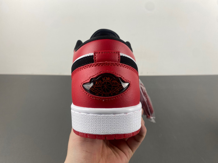 Air Jordan 1 Low OG LB8971-106