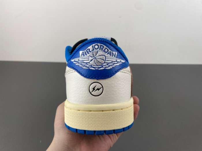 Travis Scott x Air Jordan 1 Low OG DM7866-104