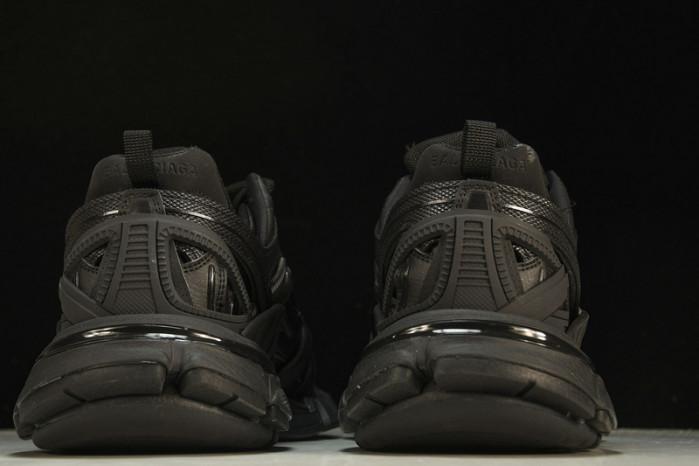 Ba*len*cia*ga track trainer btt-076
