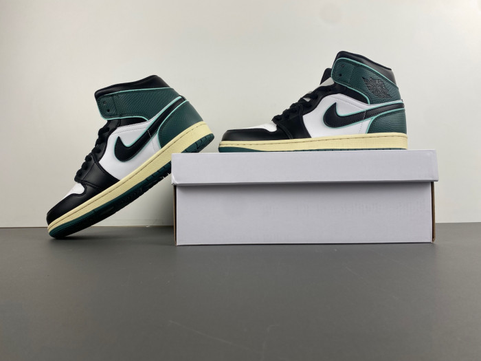 air jordan 1 mid  "legend pink"  fq7818-100