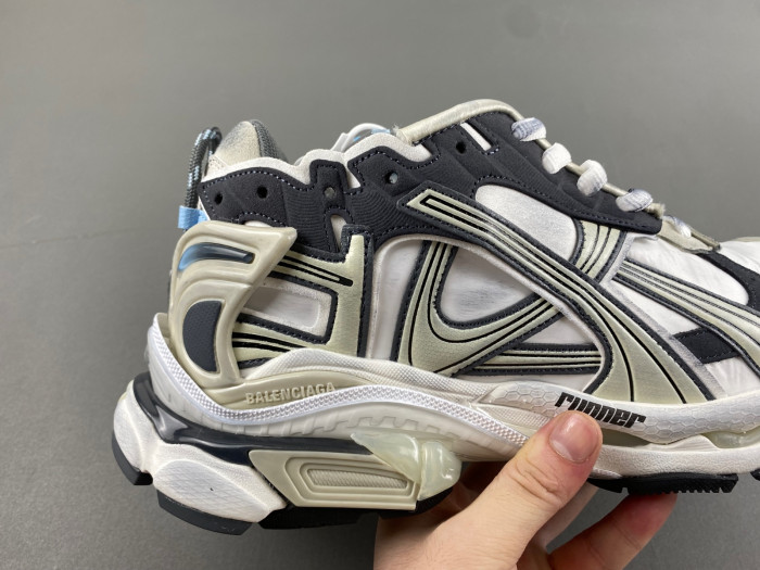 Ba*len*cia*ga track runner  btt-207