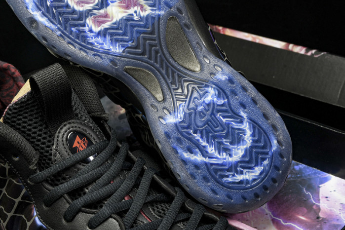 TEKKEN 8 x Nike Air Foamposite One “Kazuya Mishima” FQ9050-400