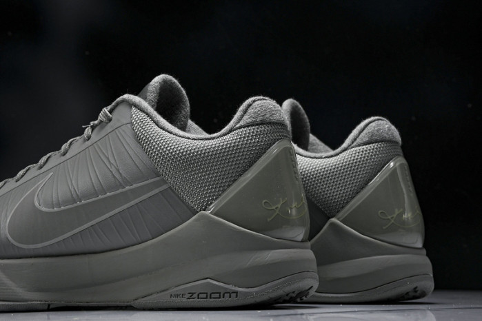 nike kobe  869454-006