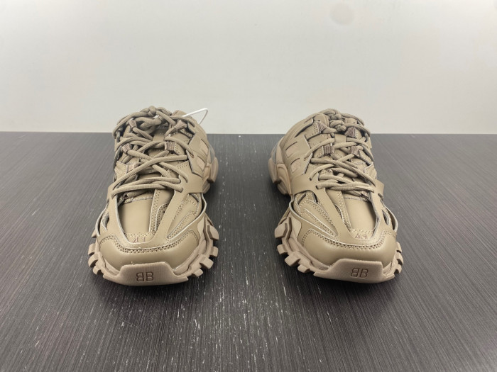 Ba*len*cia*ga track trainer  btt-026