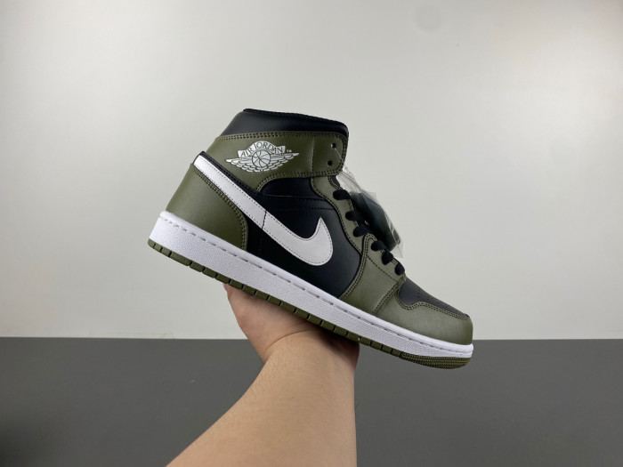 Air Jordan 1 Mid BQ8426-092