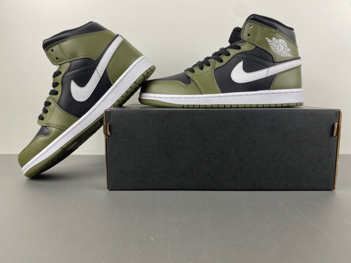 Air Jordan 1 Mid BQ8426-092