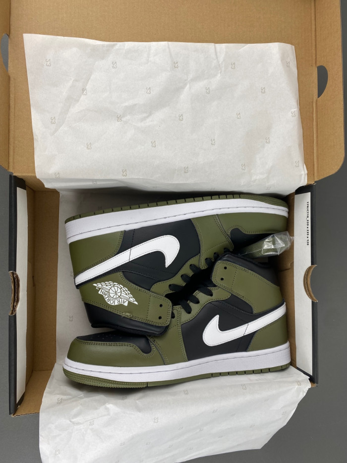 Air Jordan 1 Mid BQ8426-092