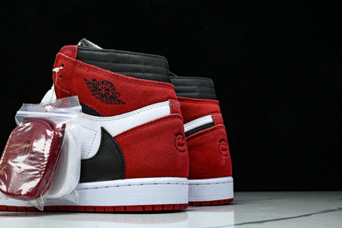 Travis Scott x Air Jordan AJ1 High OG（2025） DH3227-601