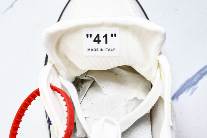 C/O​ SNEAKERS CO-035