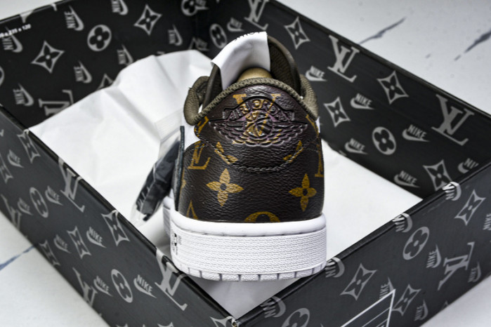 Travis Scott x Jordan Air Jordan 1 Low DL2403-002