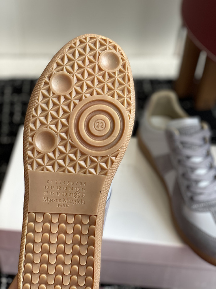 Ma*iso*n Mar*giela MAMA-0100