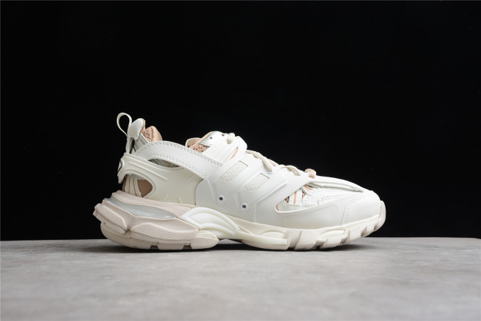 Ba*len*cia*ga track trainer