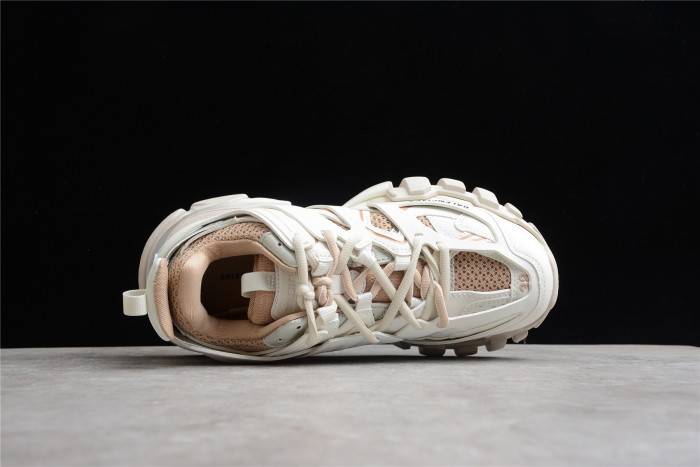 Ba*len*cia*ga track trainer