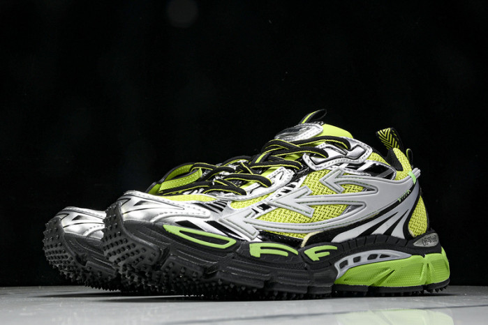 C/O​ SNEAKERS CO-027