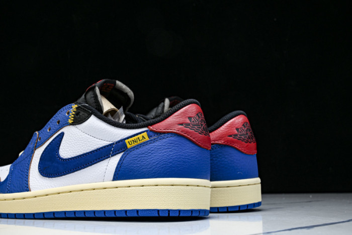 Air Jordan 1 Retro Low OG Summit White HQ6998-106