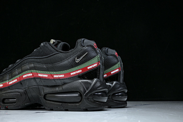 Air Max 95 SP Undefeated Black IB4453-001