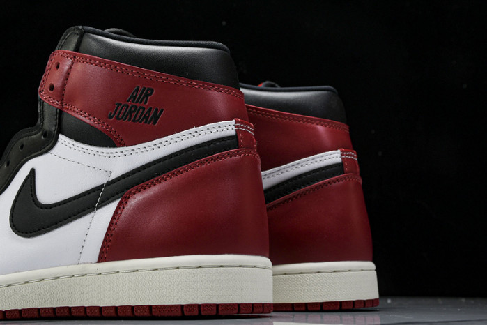 air jordan 1 “black toe reimagined” dz5485-106