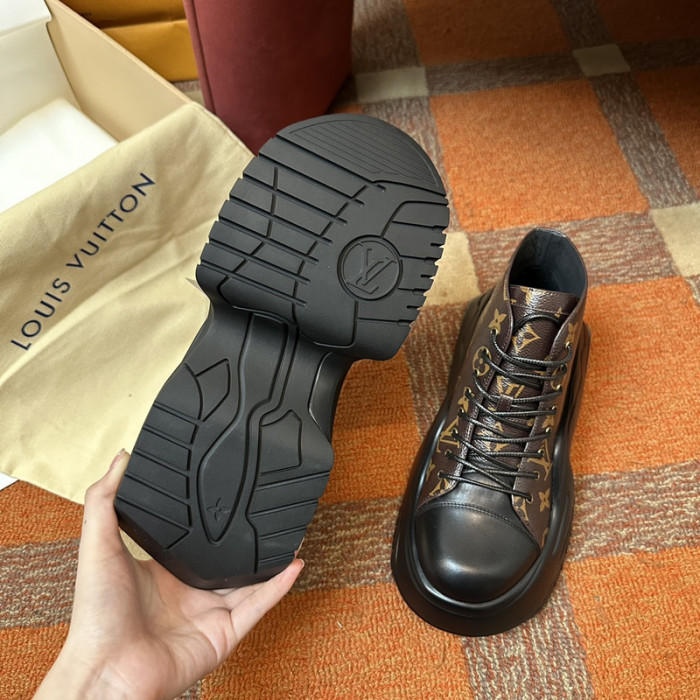 L**V**T* BOOTS LVTBS-003