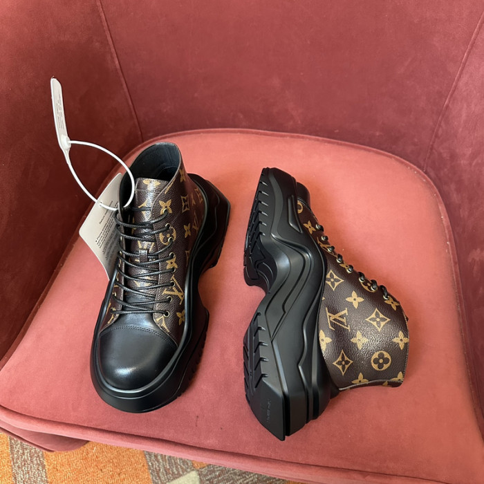 L**V**T* BOOTS LVTBS-003