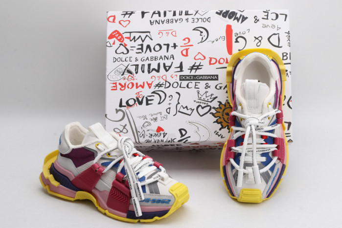 dg  sneakers  dg -011