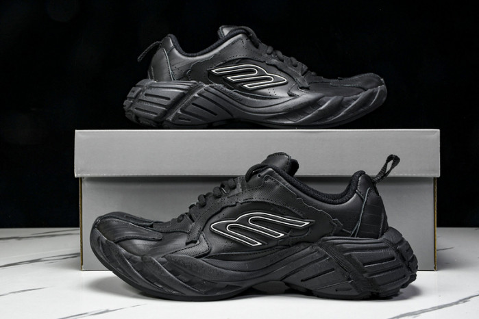 B*al*enciaga Monday Sneaker BMS-001