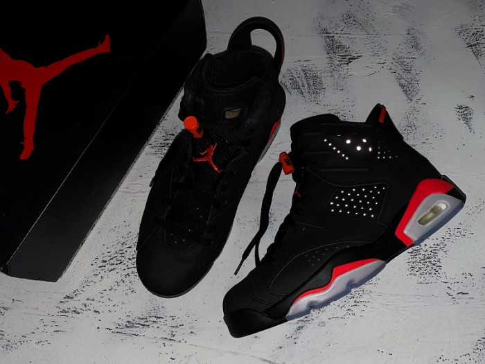 Jordan 6 Retro Black Infrared 384664-060