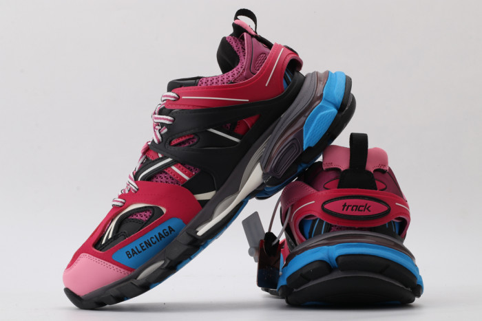 Ba*len*cia*ga track trainer