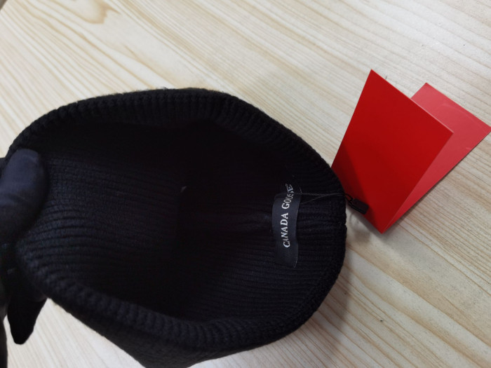 HAT-009