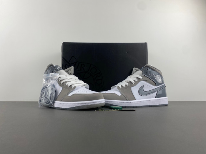 Air Jordan 1 Mid HF3216-100