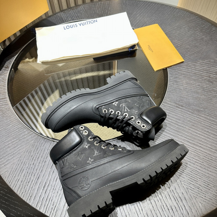 L**V**T* BOOTS LVTBS-024